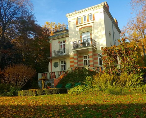 The Villa Kruger Boutique B & B is located directly on the middle of the Montreux Riviera fronted by the Lake of Geneva