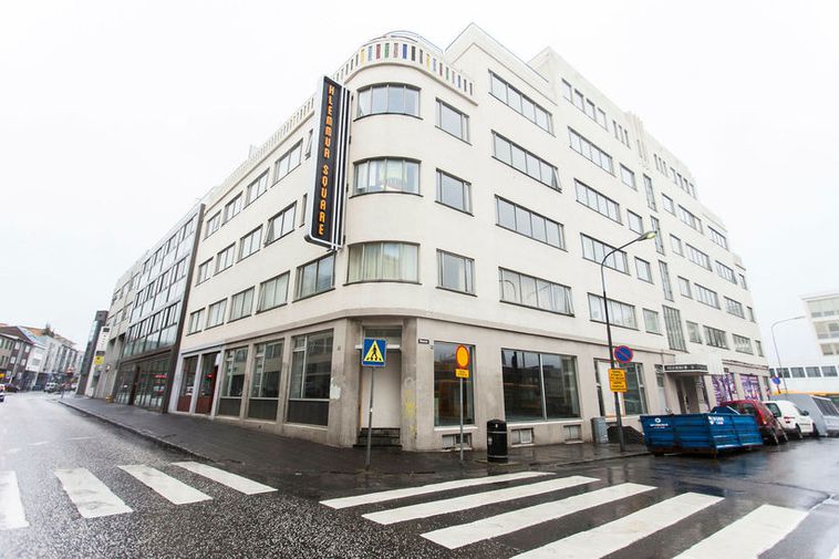 This upscale hotel blurs the lines between boutique hotel and hostel