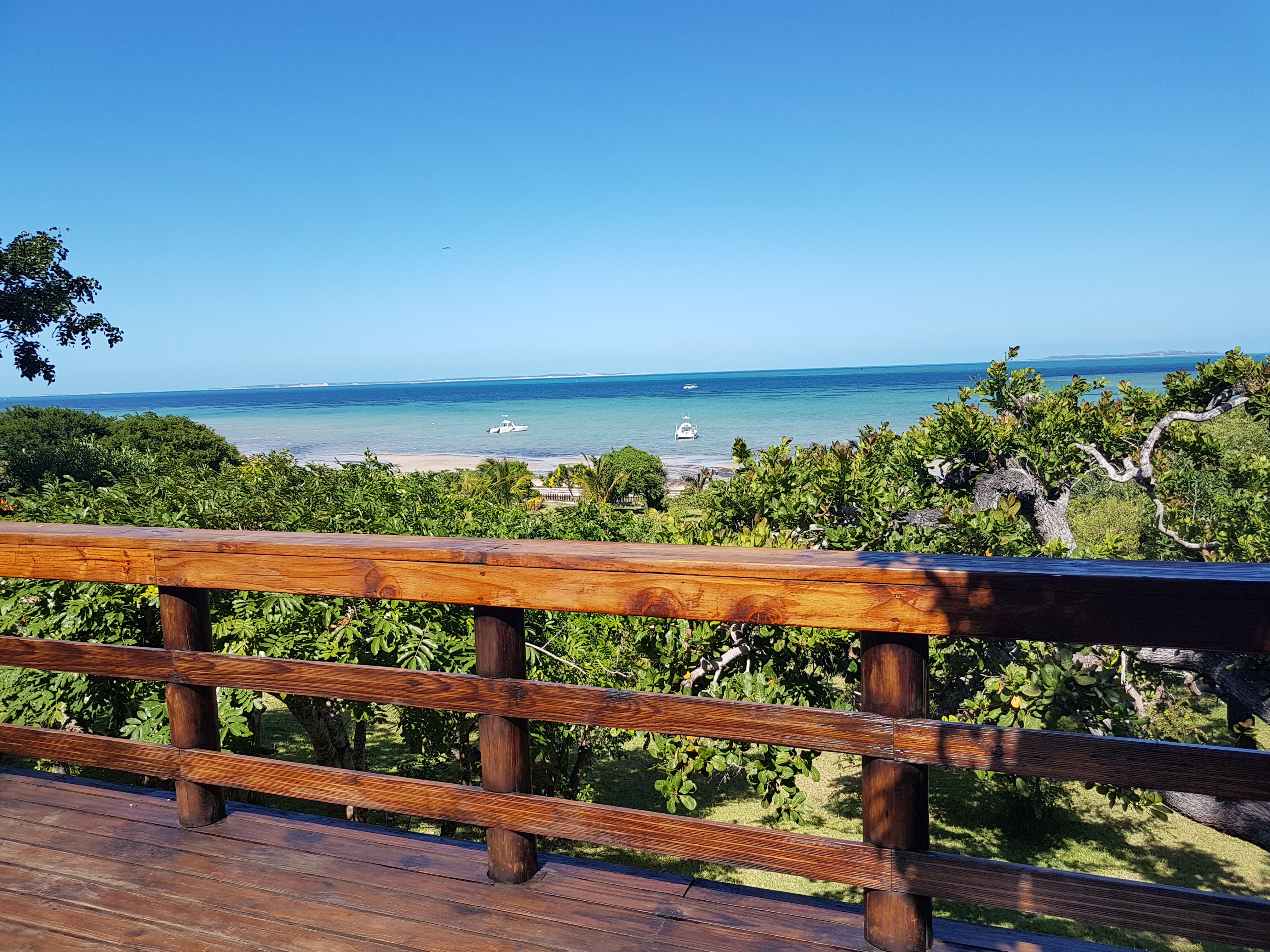 This fine resort is located on the beach north of Vilanculos town centre