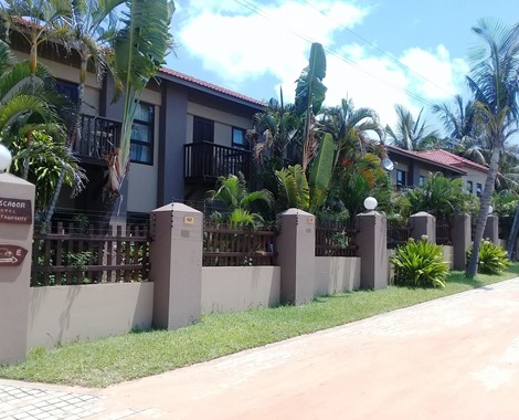 Welcome to our hotel overlooking the bay and the islands of Bazaruto, Mozambique, offering exclusive luxury accommodation and fine dining