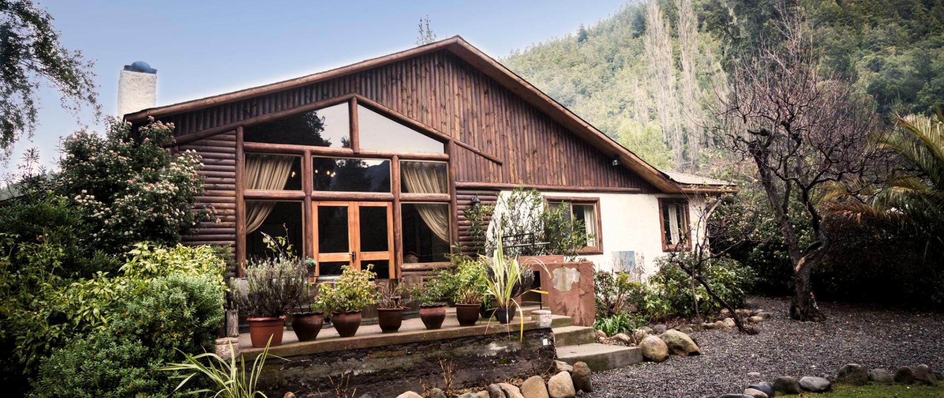 Nestled in the Andean foothills, this outstanding Lodge is the ideal place to refresh and recharge