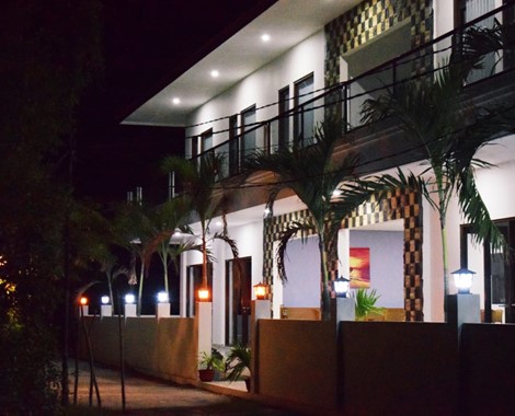 Located in Gili Meno, our Spa and Beach Resort features 3-star accommodation with private balconies