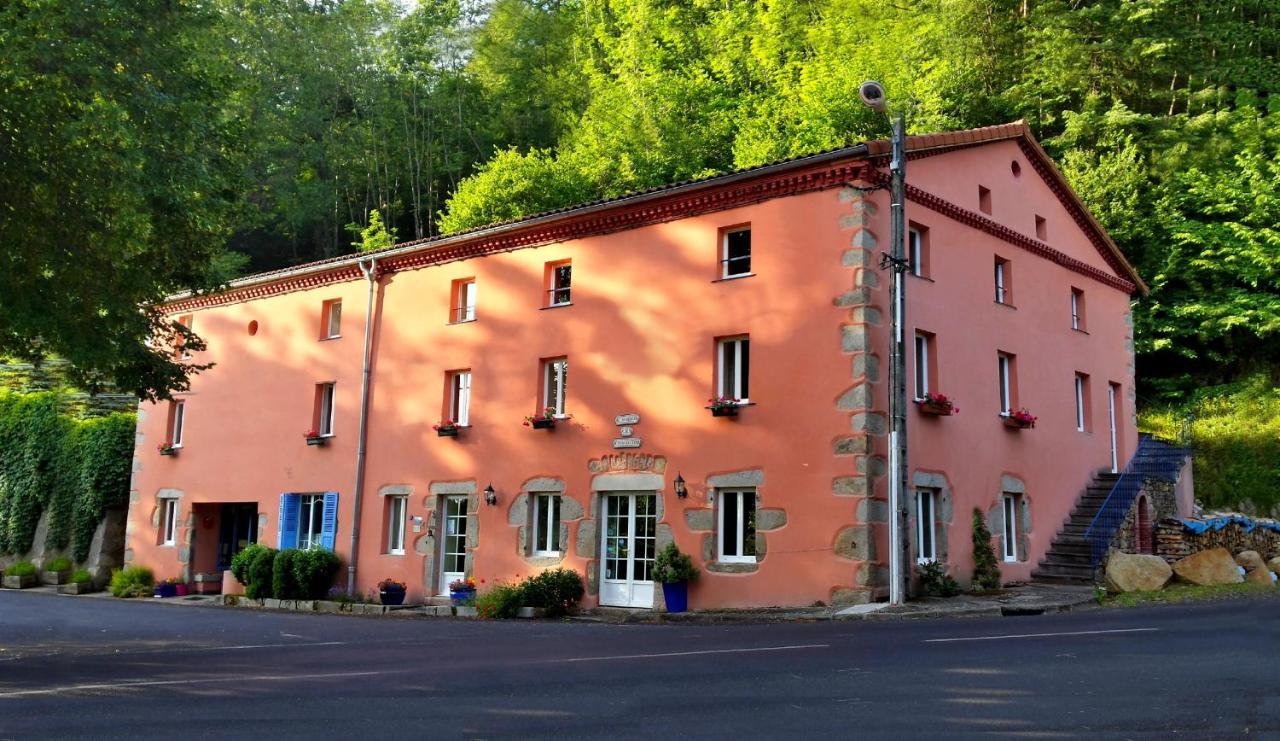 Small Boutique Hotel of Well-being, Wellness, Charm and Calm In the very heart of Auvergne, Puy de Dôme and Livradois-Forez With Spa, Whiskey Bar and Dining Room