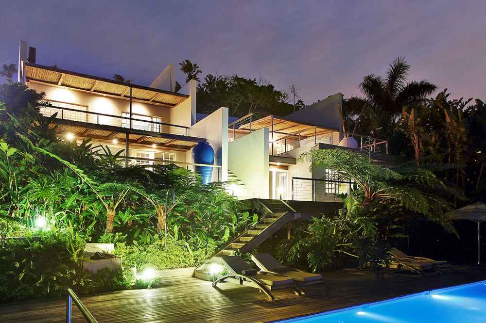 LUXURY 5 STAR BEACH LODGE ACCOMMODATION IN TRAFALGAR, SOUTH COAST, KZN