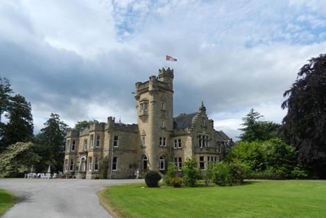 Built in the late 1870s, this imposing Victorian building is set in 3 acres of picturesque countryside only 5 minutes from the town centre of historic Tain