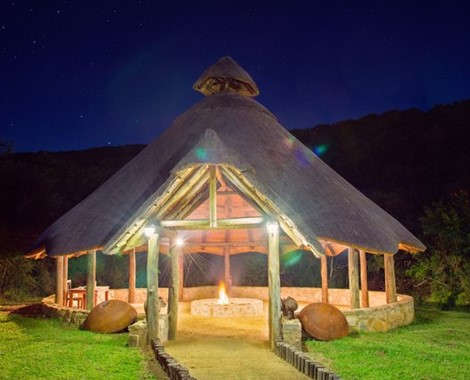 A unique experience of game viewing and true South African hospitality. Home to a variety of African wildlife (elephants, lions, buffalos, giraffes, numerous antelope and bird species)