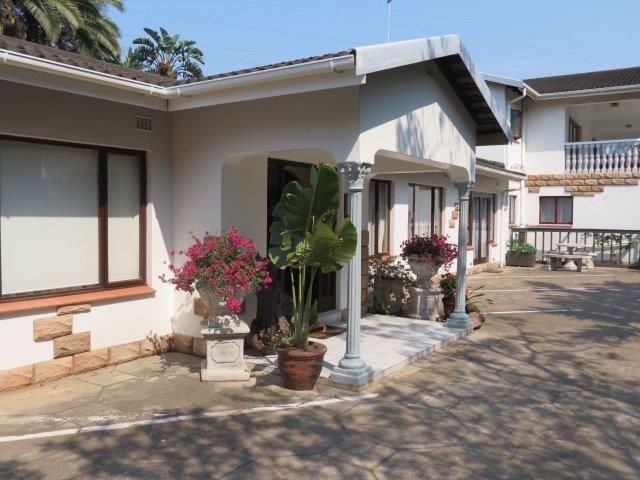 This famous lodge is an ideal base for the discerning business, sports and leisure traveler, to explore a diversity of attractions and activities