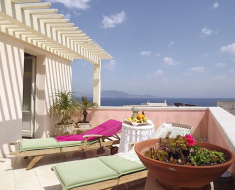 This Hotel and Restaurant is located on the gorgeous Island of Favignana,  featured by its turquoise large bays, beautiful beaches and suggestive coves