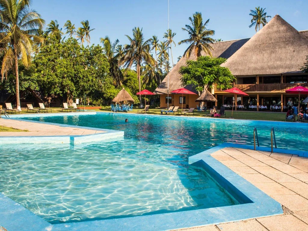 Inhaca Island is easily accessed with scheduled air transfers on a Wednesday,Friday and Sunday and charter flight requests for the alternate days 