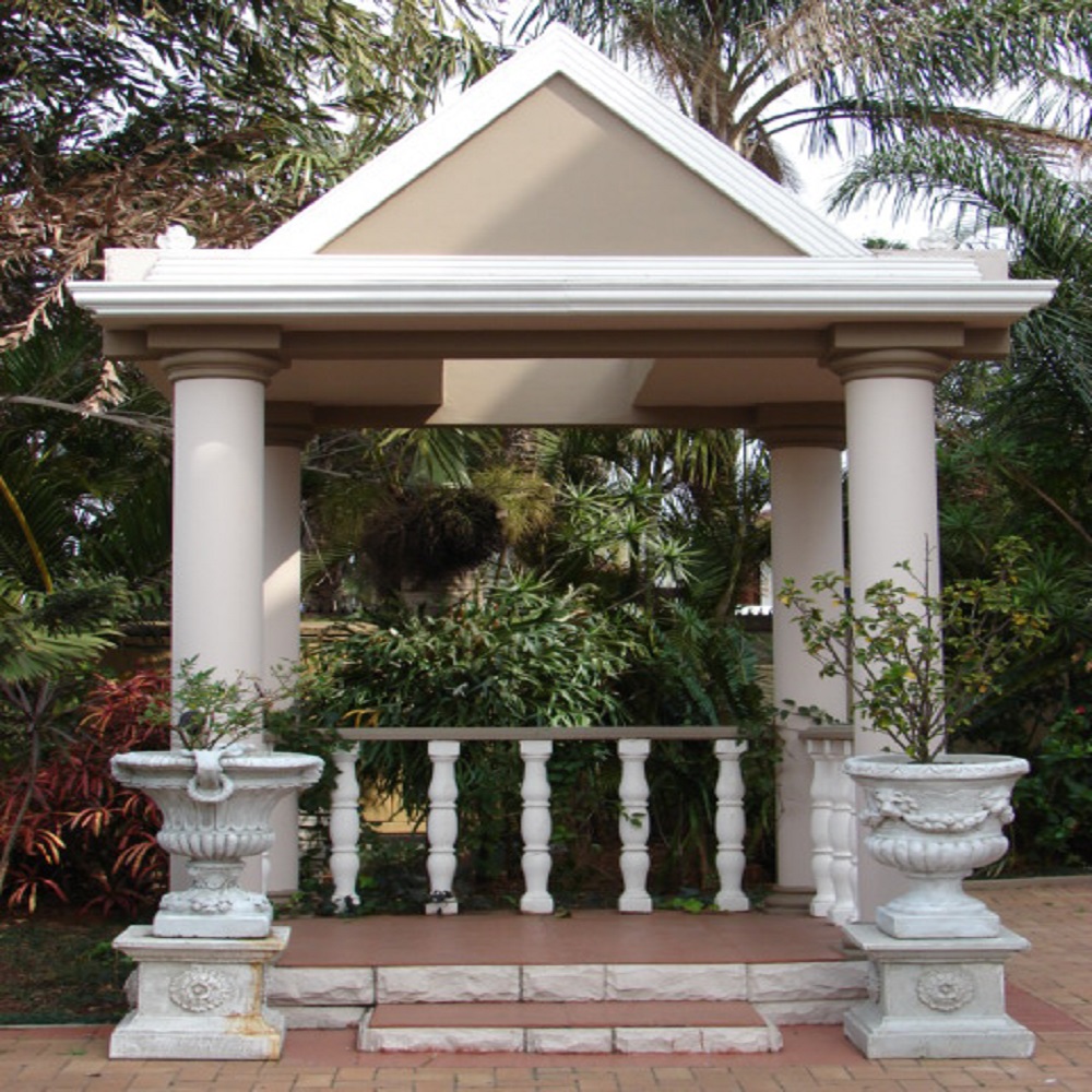 Family-owned and run Guesthouse, Restaurant, Conference Centre and Pub with a gaming area.