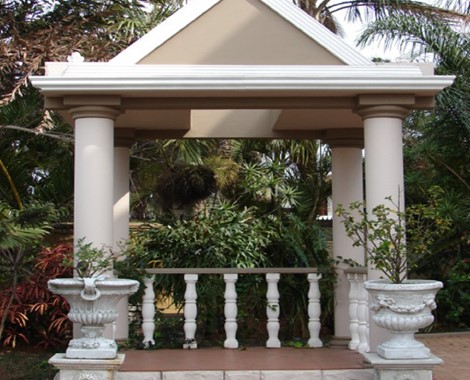 Family-owned and run Guesthouse, Restaurant, Conference Centre and Pub with a gaming area.