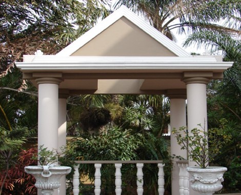 Family-owned and run Guesthouse, Restaurant, Conference Centre and Pub with a gaming area.
