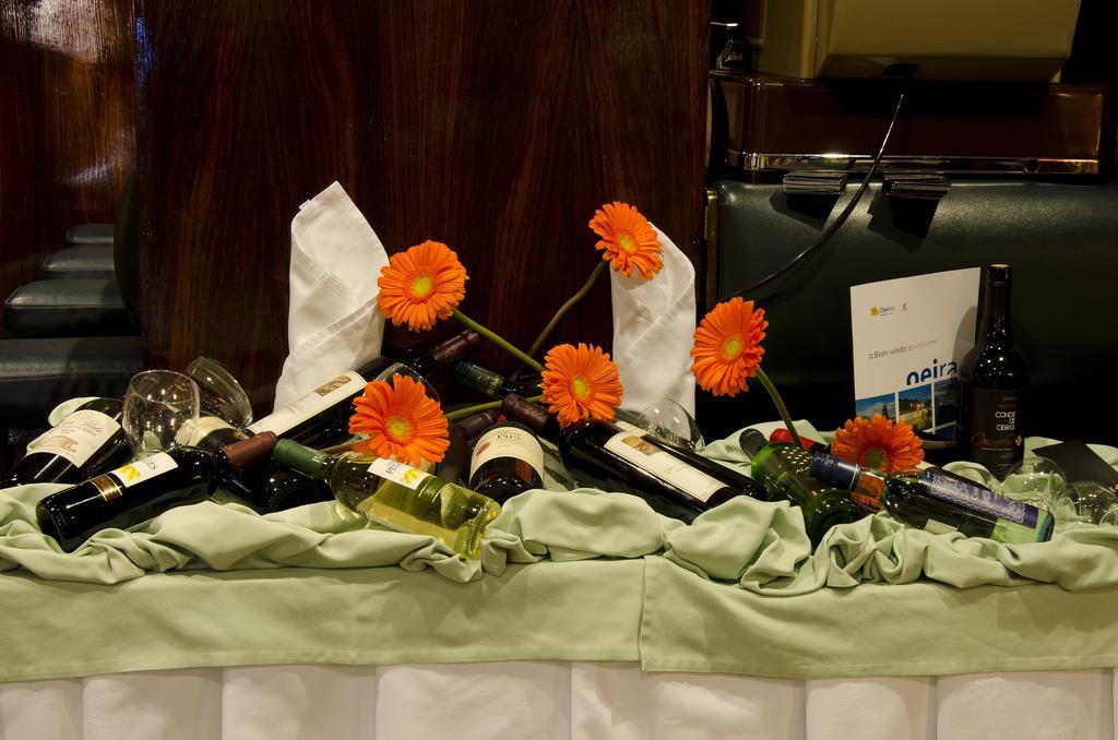 This 98-guest-roomed hotel has four conference/banqueting rooms for holding collective events, and an exclusive restaurant for groups