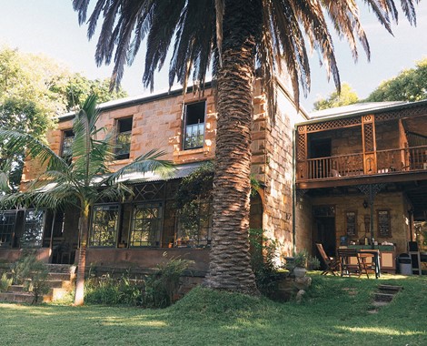 Our lodge, with its lush garden setting, is home away from home to travellers, tourists and holiday makers. It is situated at the historical pulse of central Mossel Bay