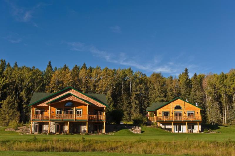 We simply want guests to enjoy the spirit of nature, the luxuries of life and the utmost in hospitality – in beautiful Central Alberta, no less!